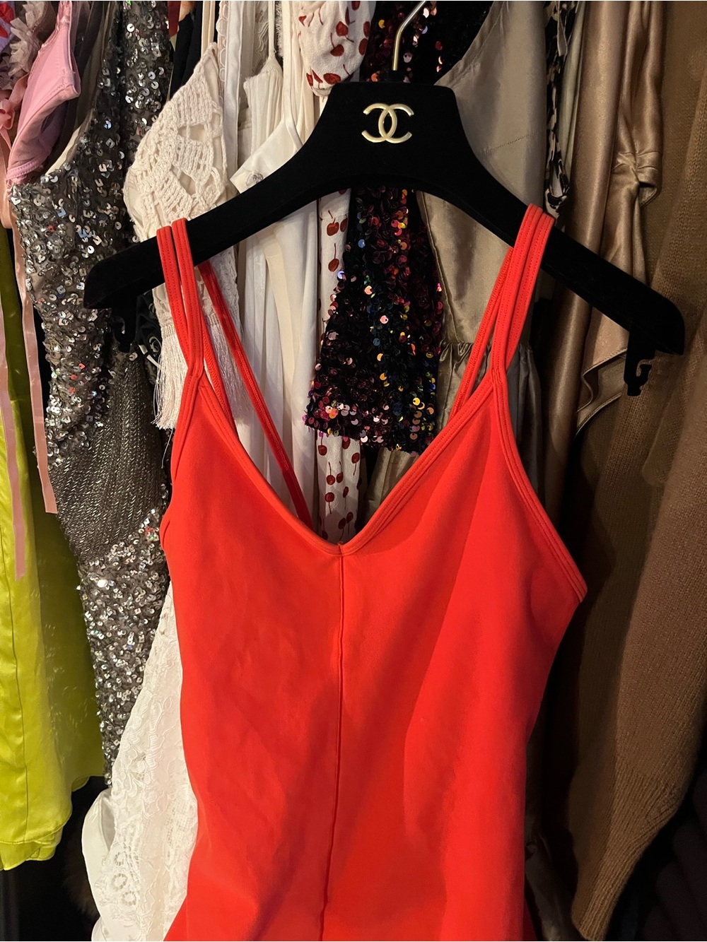 Alo Women's Red V-Neck Romper size M 💋💋💋💋 - Picture 3 of 6